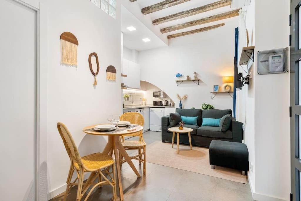 Almirall B2 Appartement *